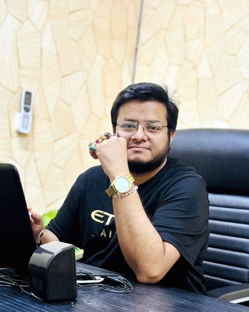 Musa Hossain — software engineer, modern astrologer and gemologist, Dhaka